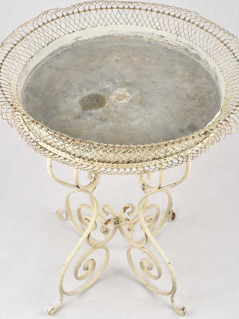 Plant stand/Jardiniere, 19th-century, 30" x 33"