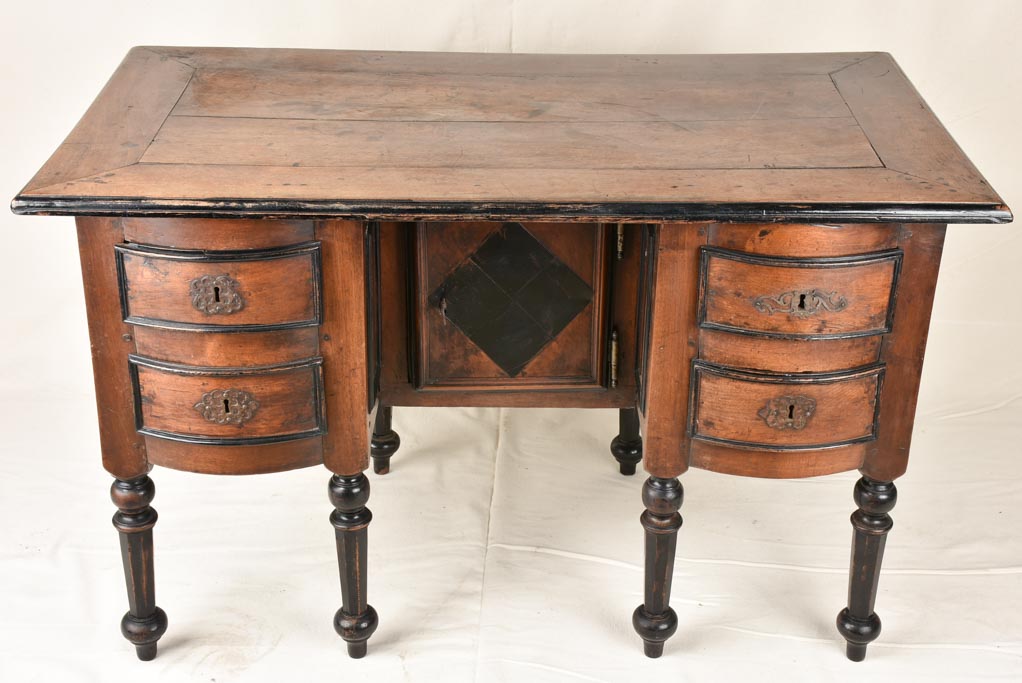 Louis XIV desk - Mazarin, 17th century 26 x 47¼""