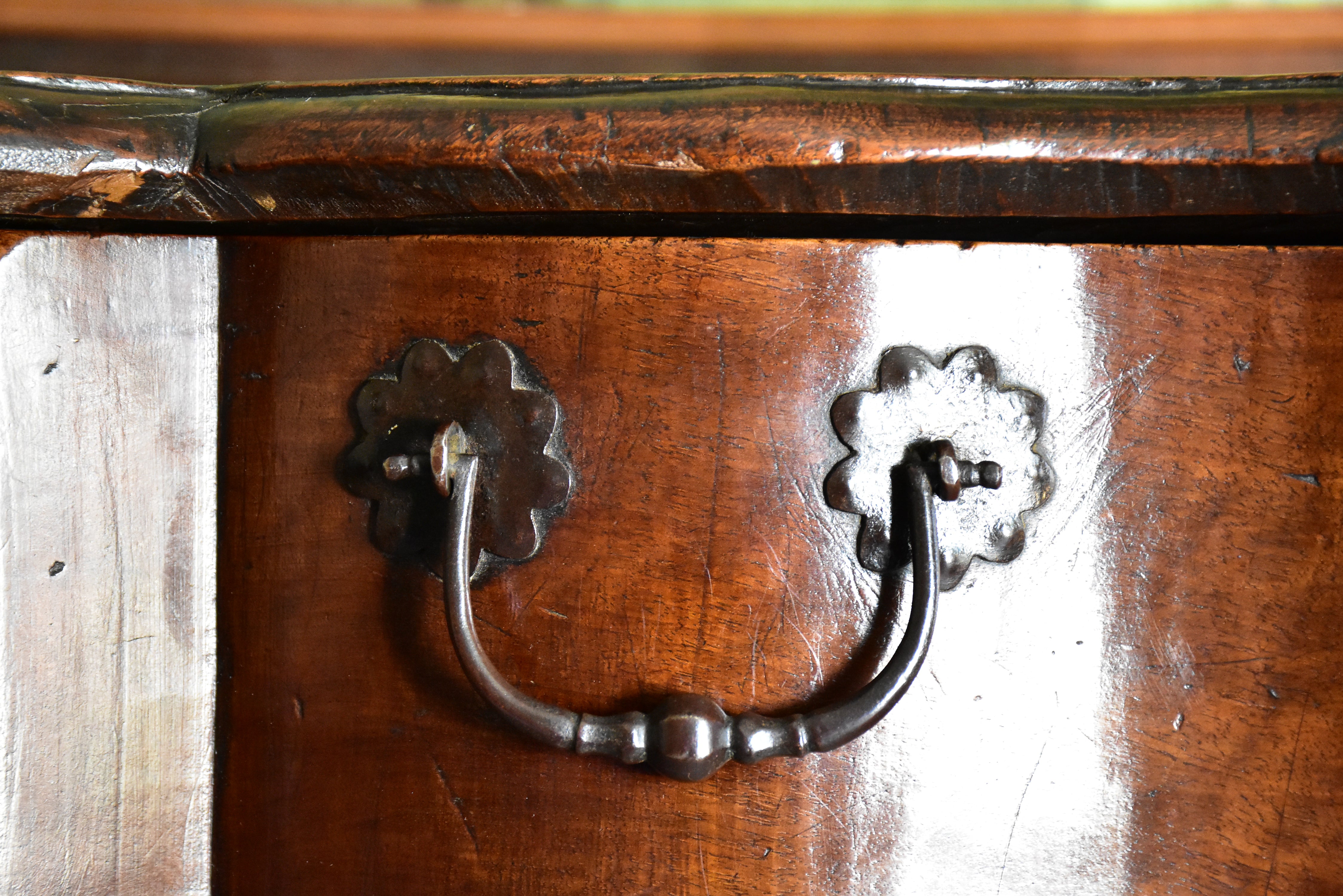 Early 18th century Louis XV double arbalete commode