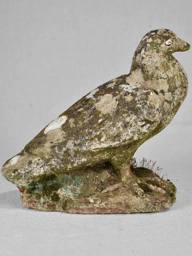 Vintage garden sculpture of a turtledove 9"