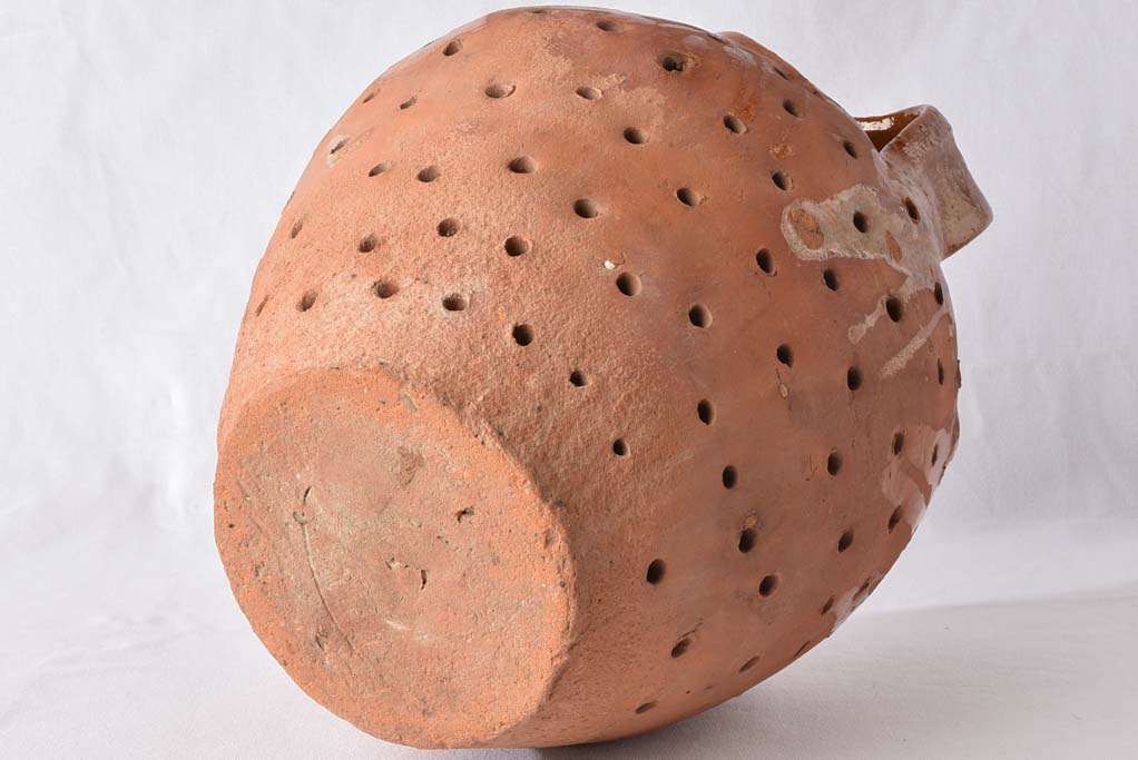 Very large terracotta snail preparation pot - French 15"
