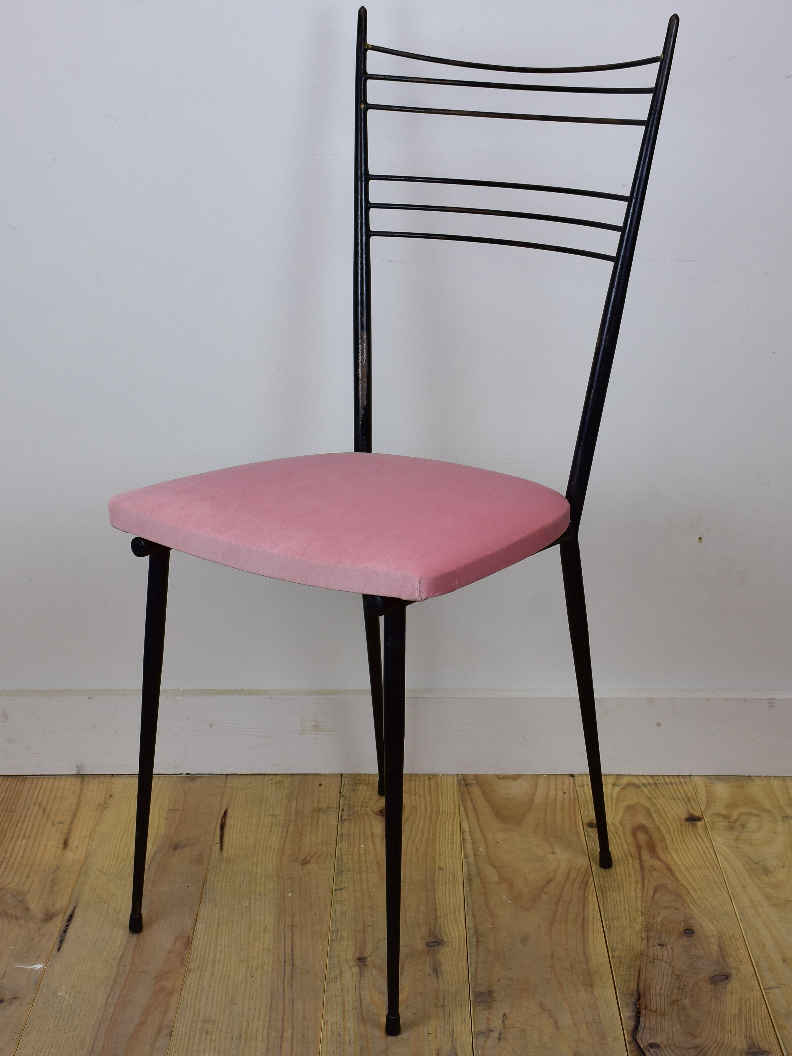 Six mid-century modern Colette Gueden dining chairs