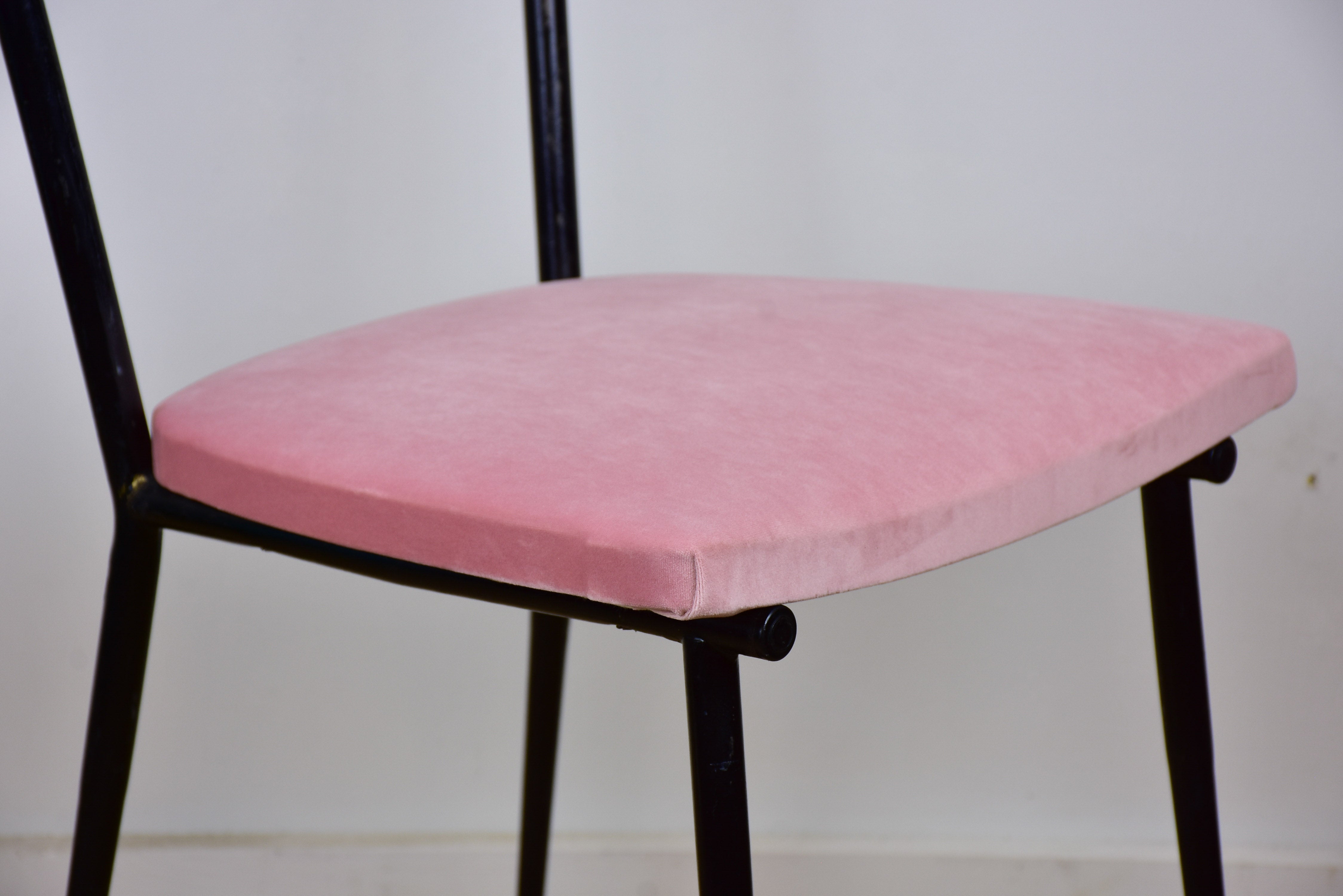 Six mid-century modern Colette Gueden dining chairs
