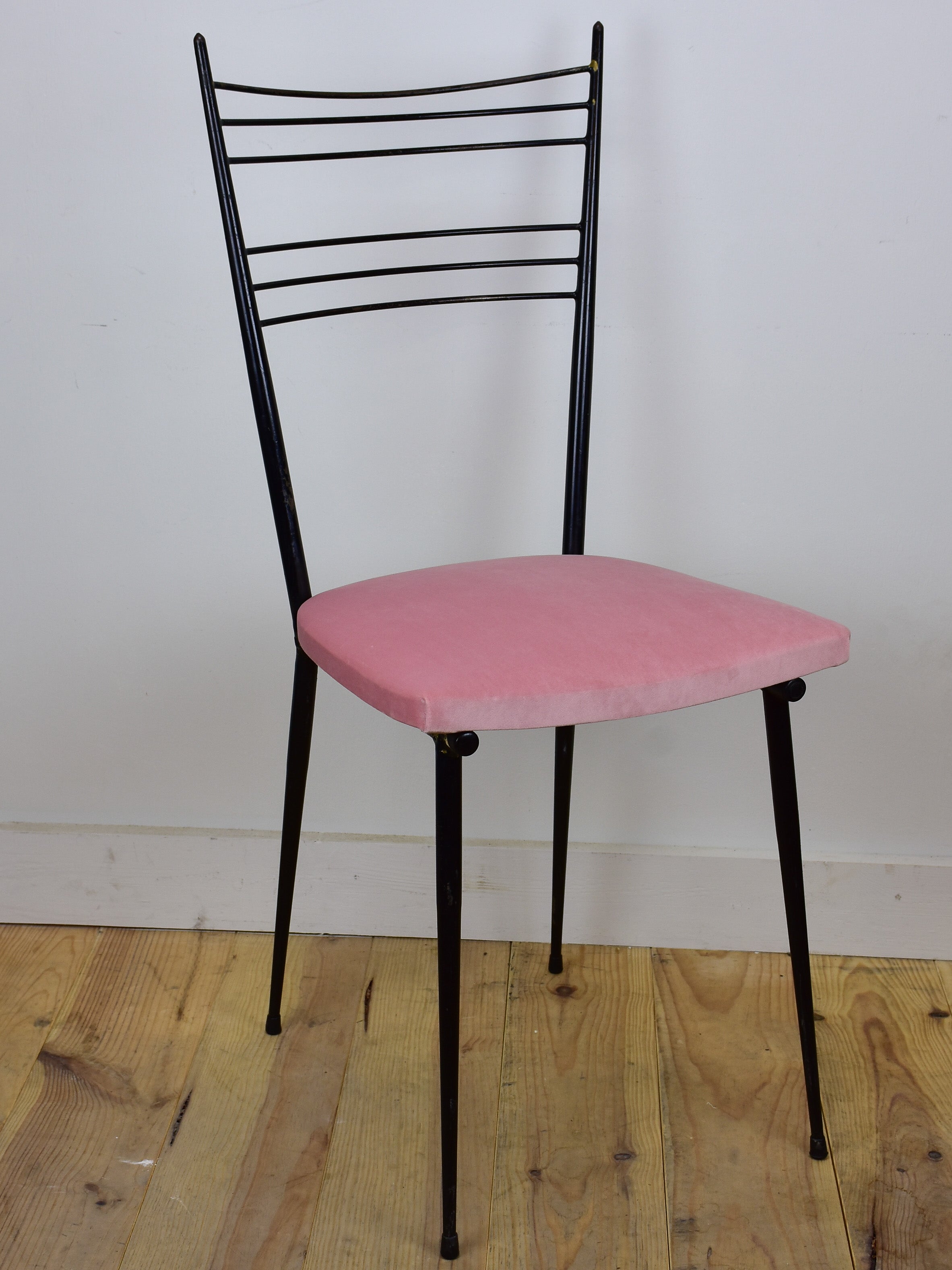 Six mid-century modern Colette Gueden dining chairs