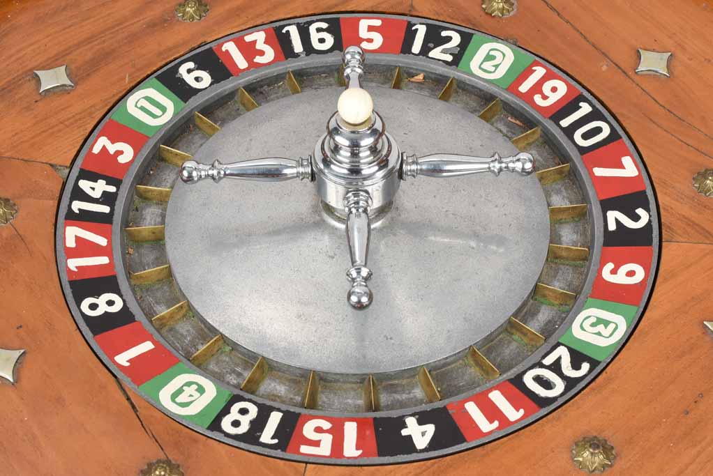 Antique mahogany 24 pocket roulette wheel casino size 33½"