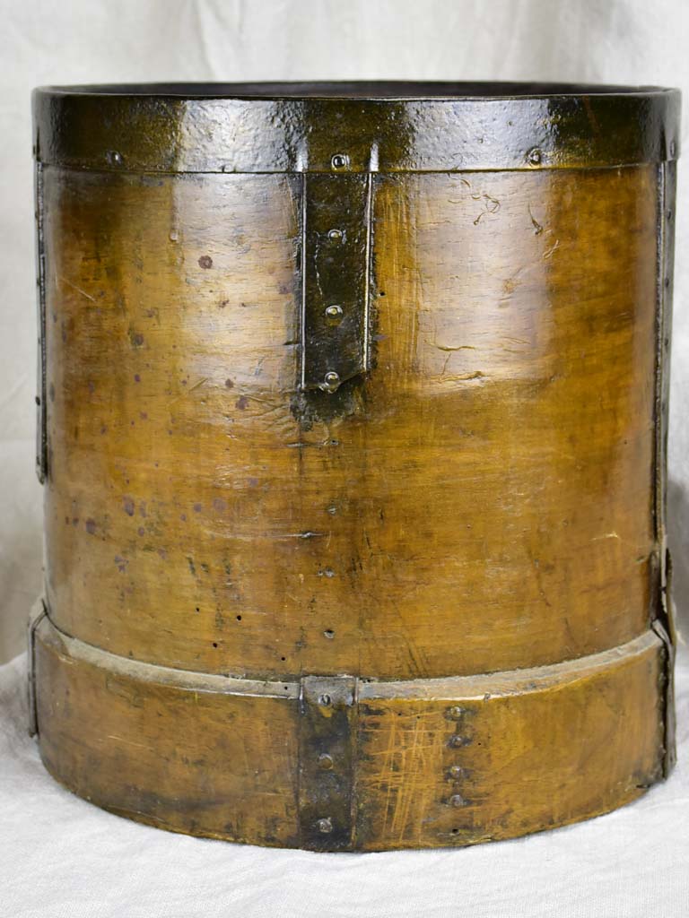 Late 19th Century grain measuring bucket - wooden