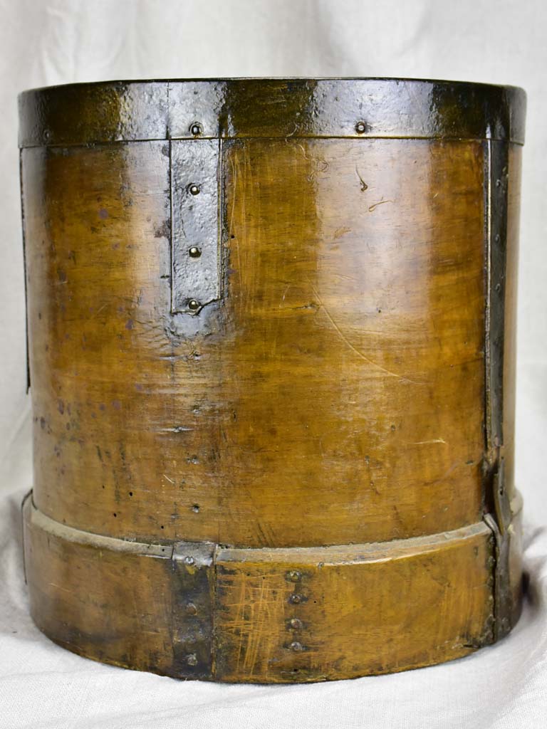 Late 19th Century grain measuring bucket - wooden