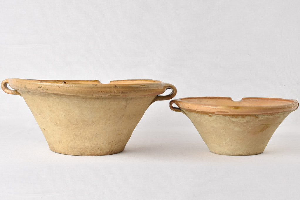 Rural Provençale vegetable washing bowl