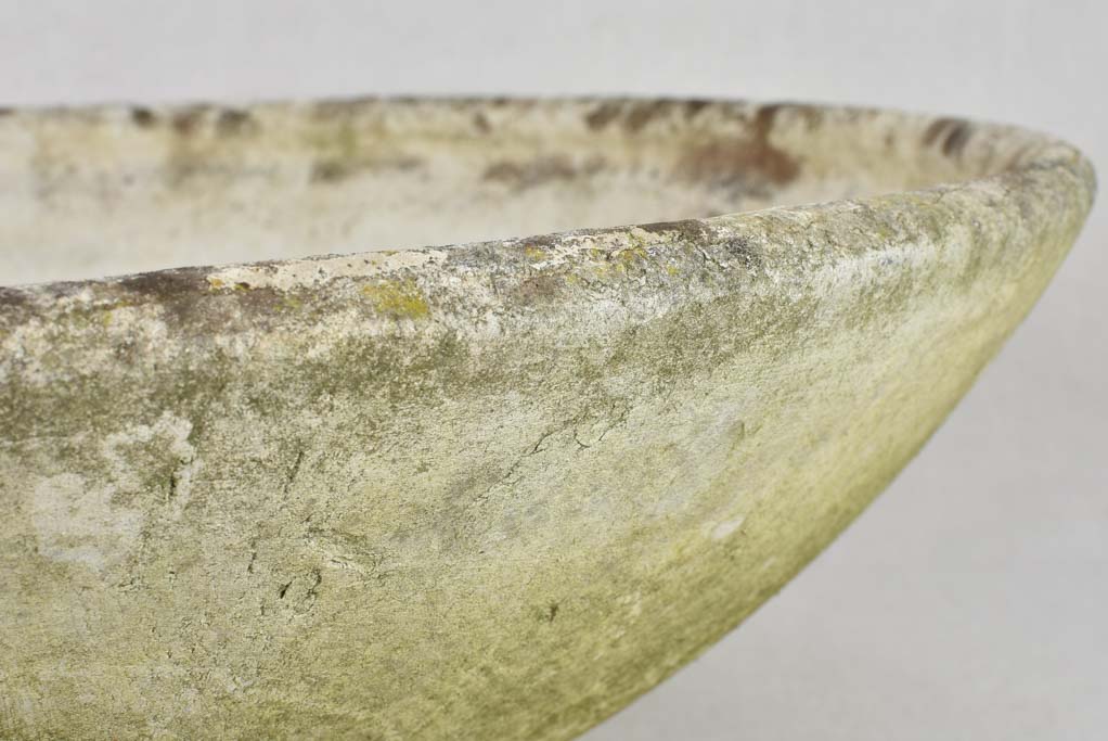 Large Willy Guhl round footed planter 31"