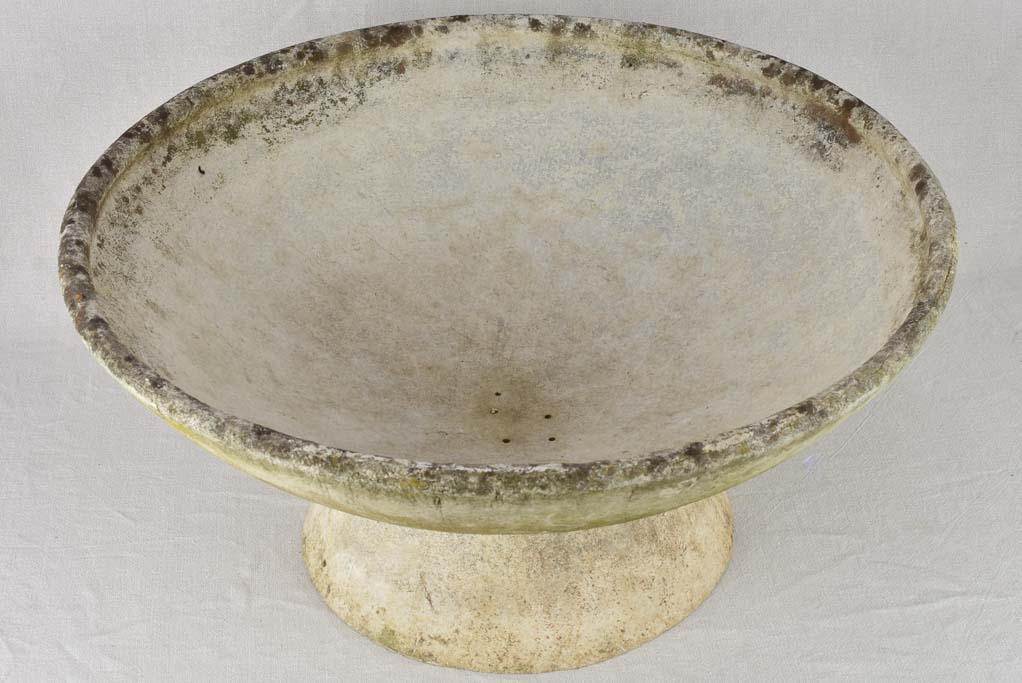 Large Willy Guhl round footed planter 31"