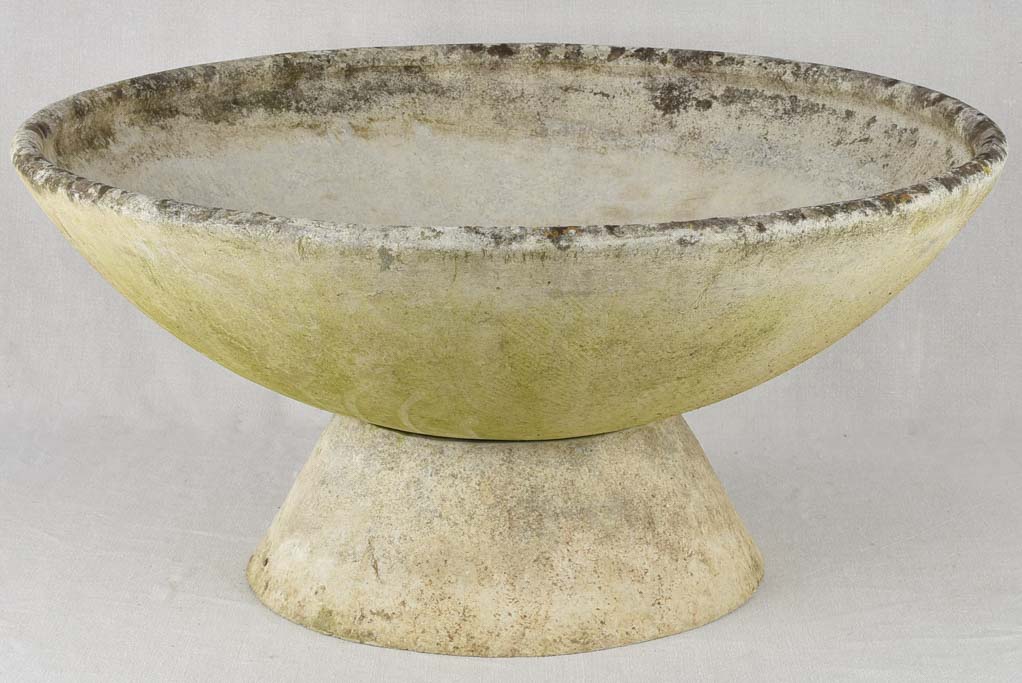 Large Willy Guhl round footed planter 31"