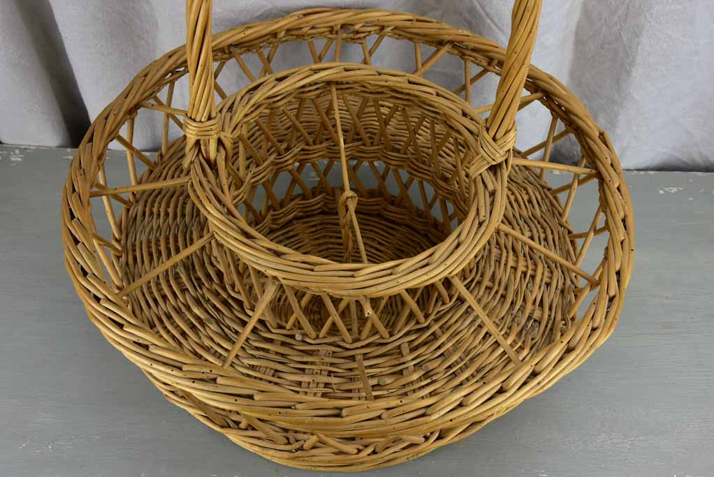 Large vintage French aperitif basket