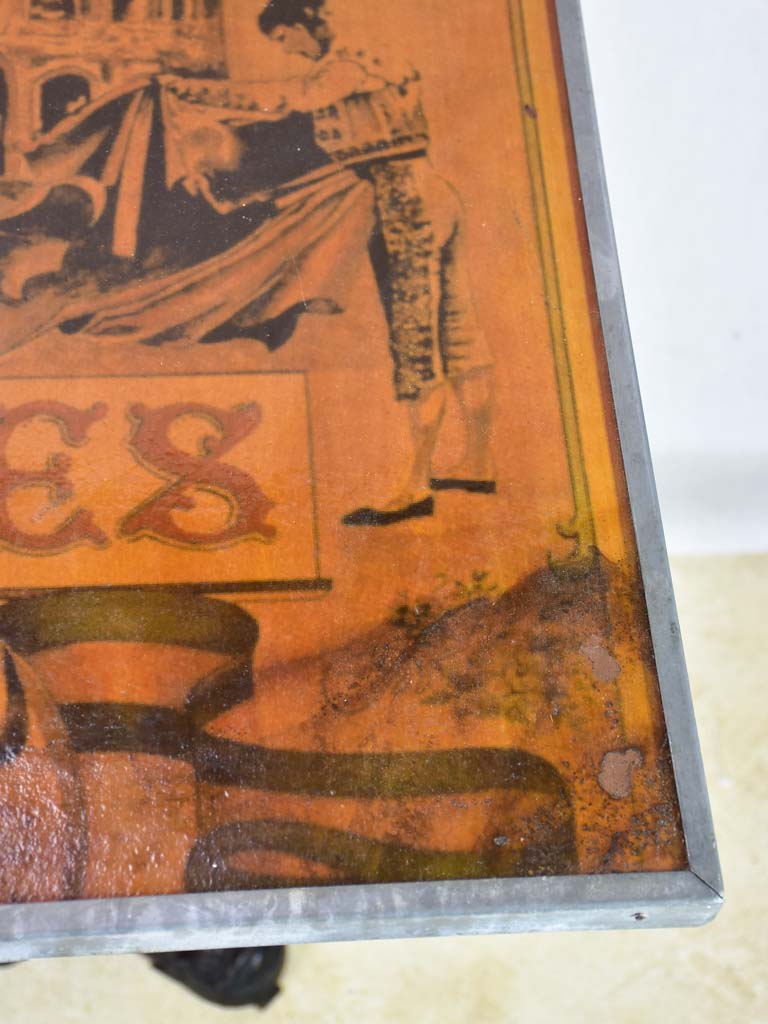 Unique Vintage Kitsch Arena Bistro Table