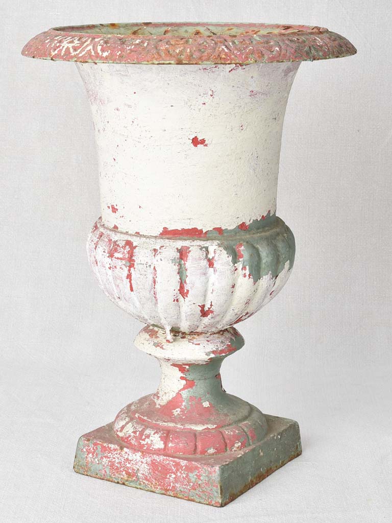 Medici urn, cast iron, 19th-century, French 17"