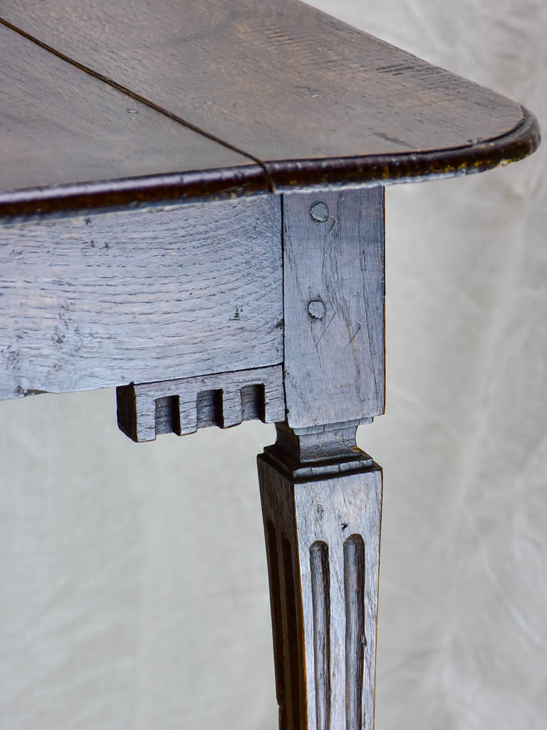 Petite 18th Century French side table