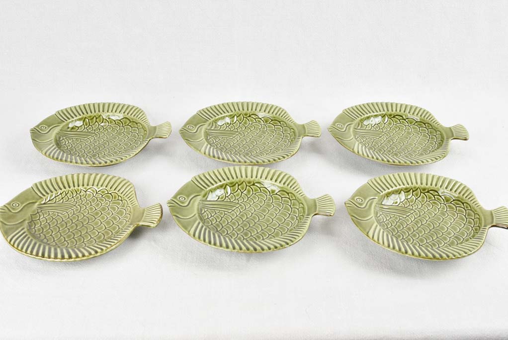 6 green fish shaped bowls 10¼"