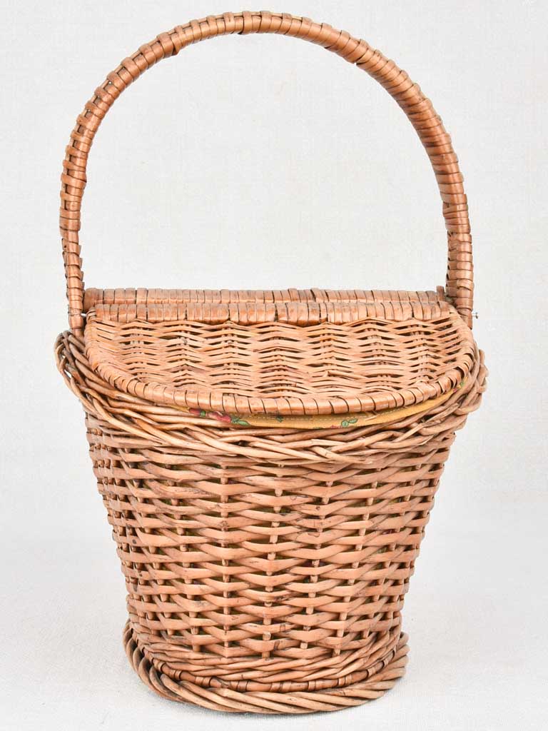 Pretty small picnic basket - two flaps