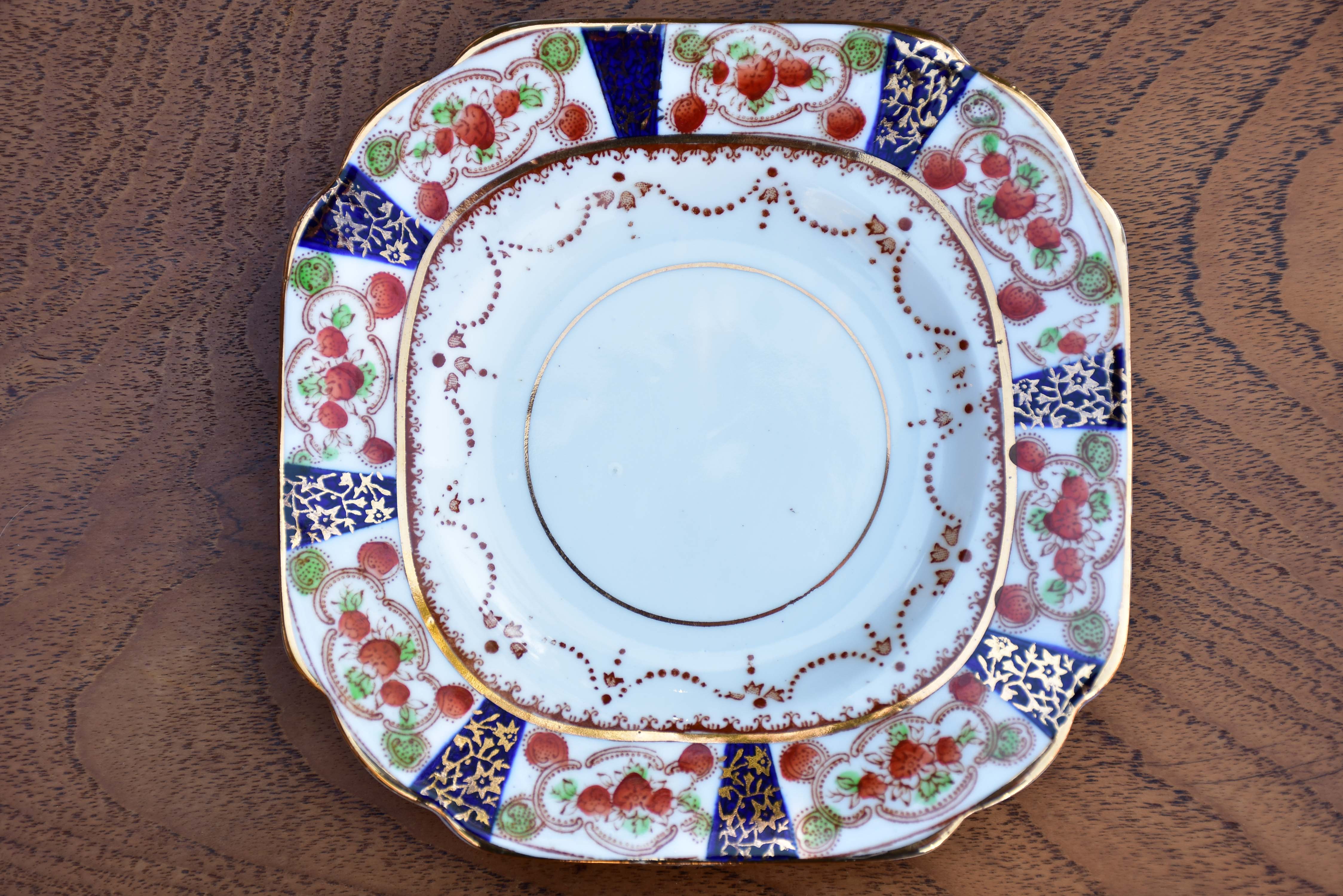 Victorian porcelain tea set for twelve
