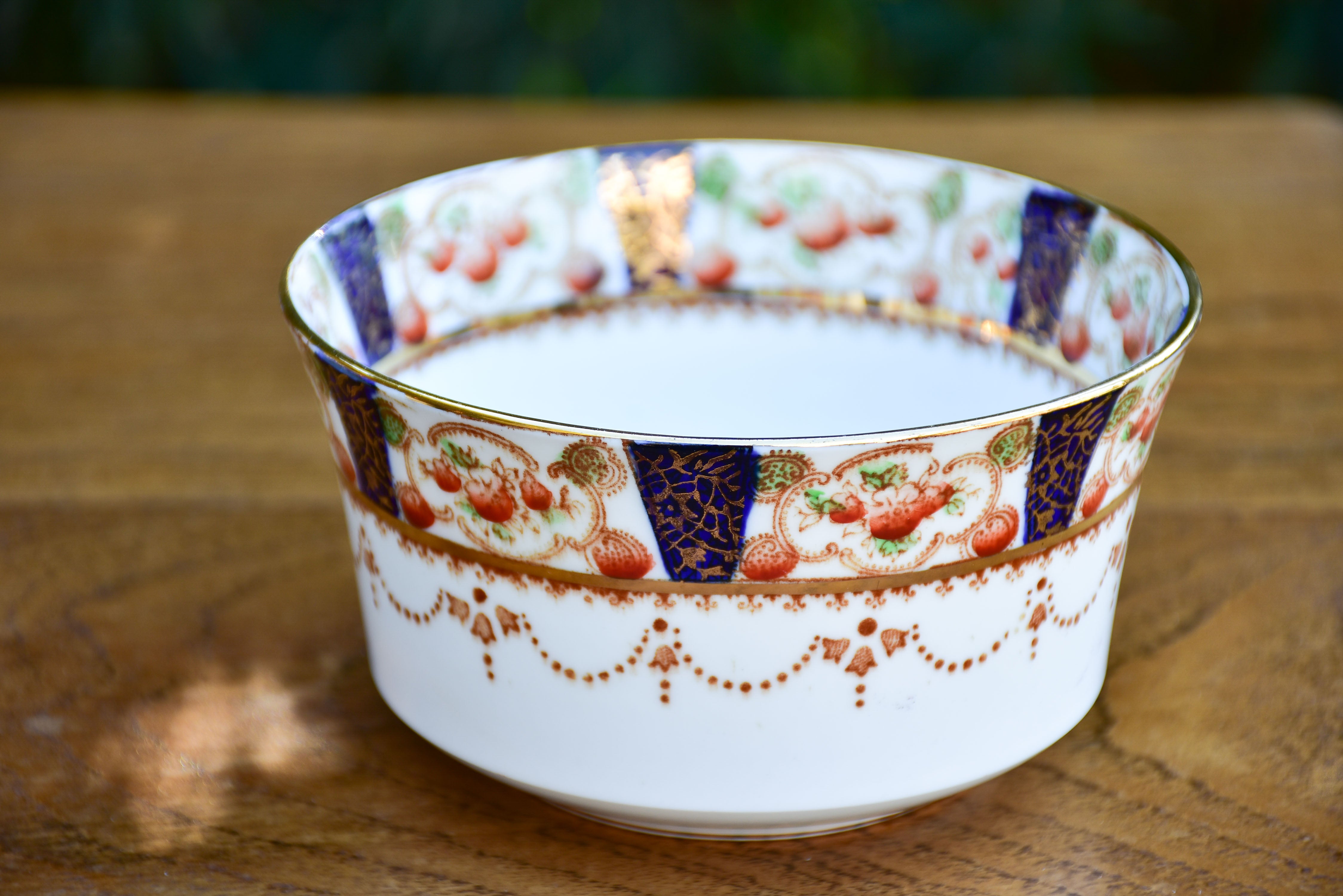 Victorian porcelain tea set for twelve