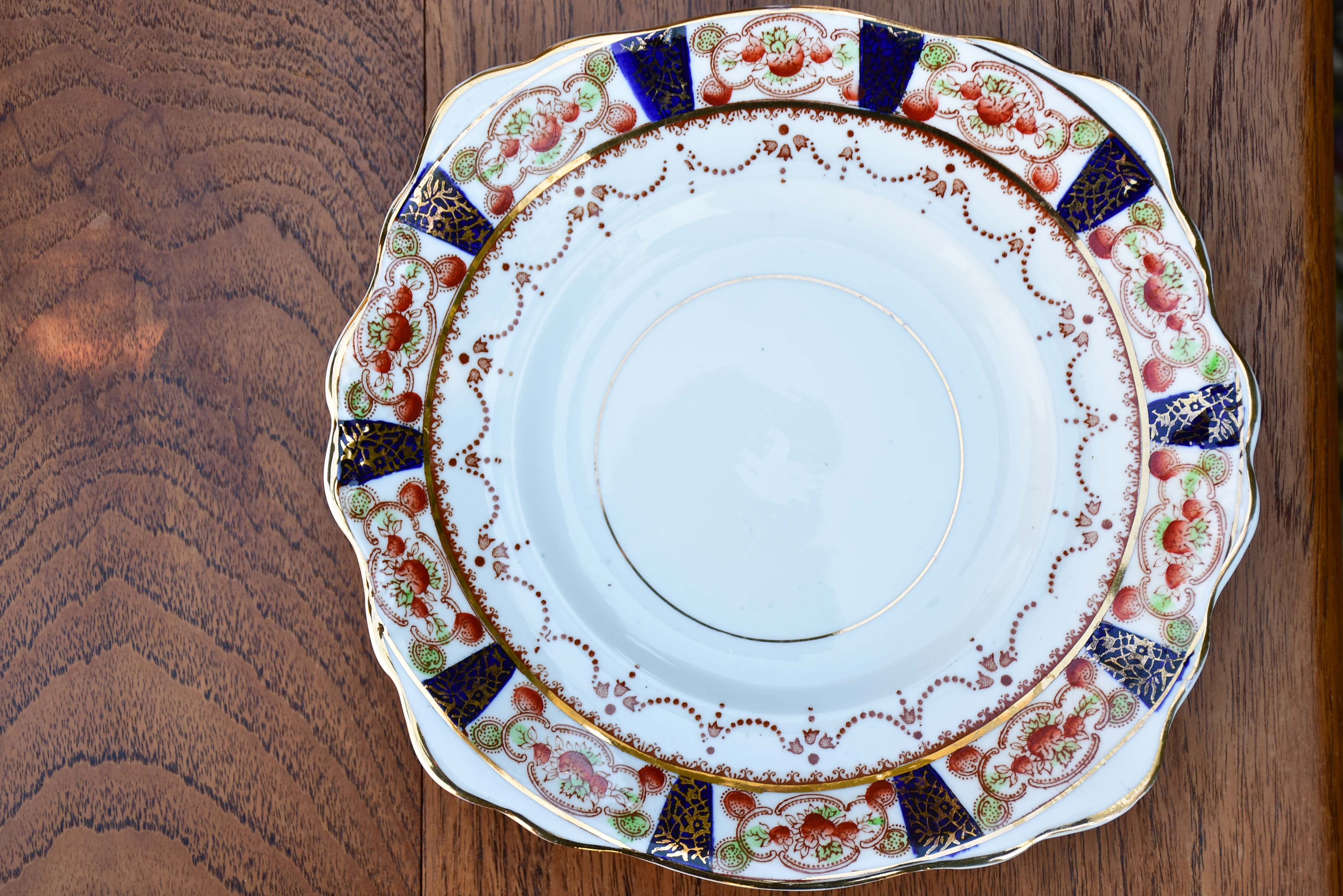 Victorian porcelain tea set for twelve