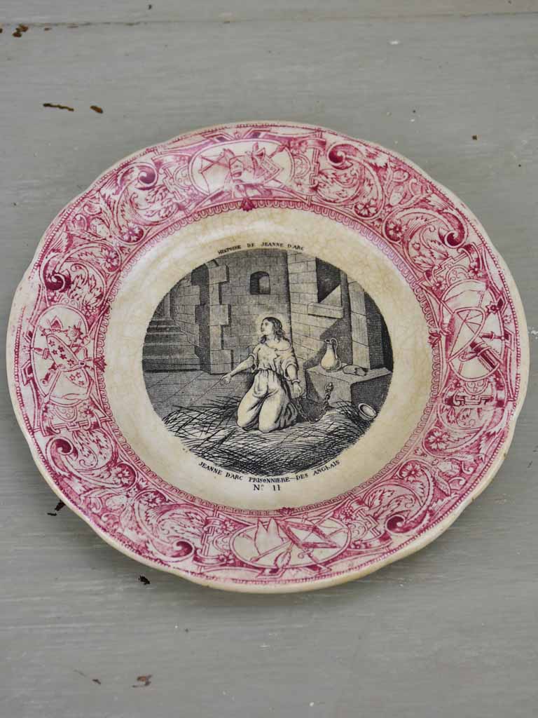 Four Antique Gien parlante plates - Jeanne d'Arc
