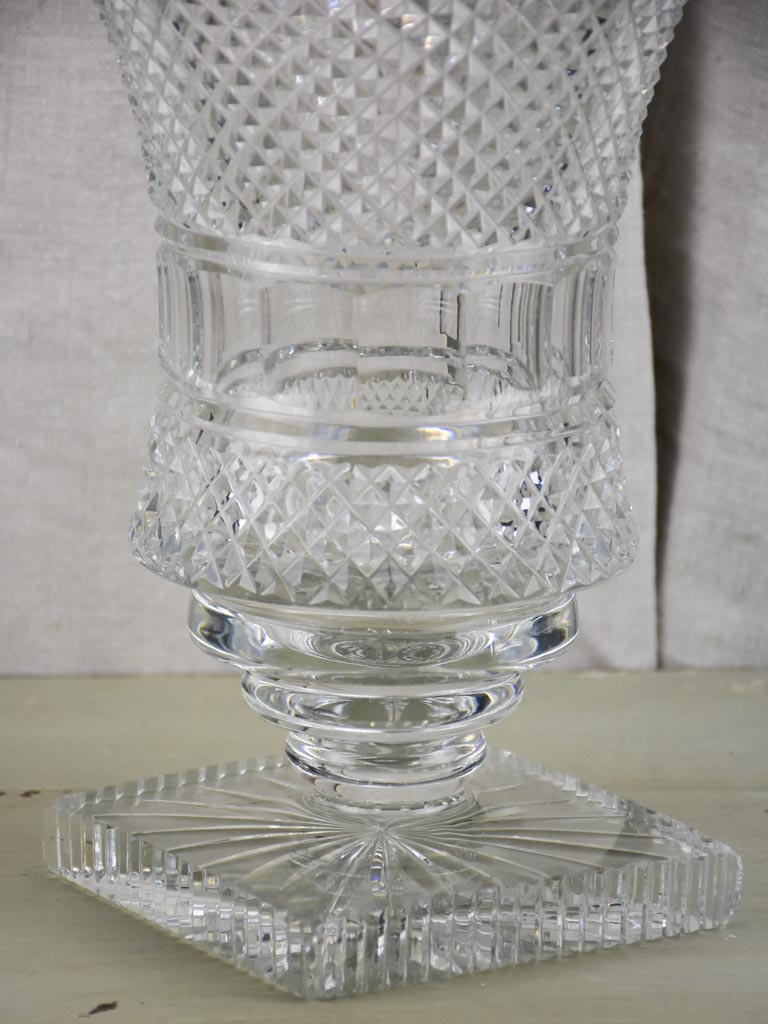 Large mid-century crystal vase - Medici shaped