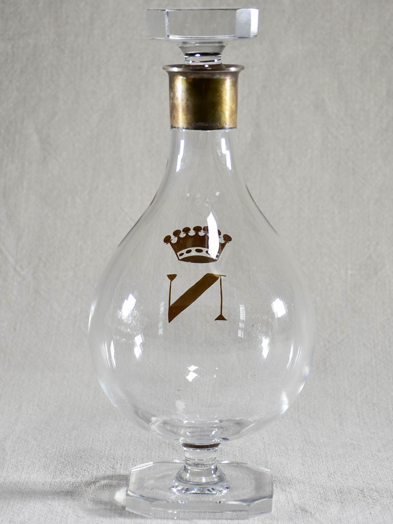 Napoleon III carafe in a glass dome