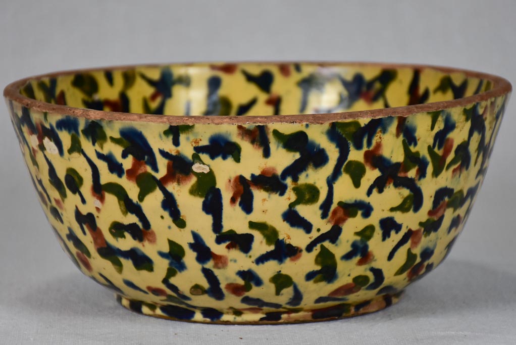 Rustic French bowl from Gréoux-les-Bains 9"