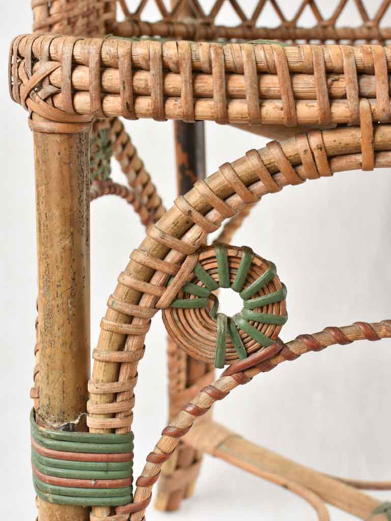 Elegant Green Child's Reading Chair
