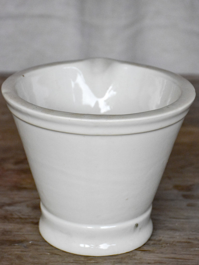Antique French apothecary mortar with beak - BRUÈRE GDV