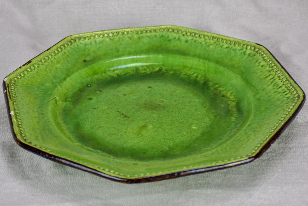 Late 19th Century octagonal platter with green glaze 13½"