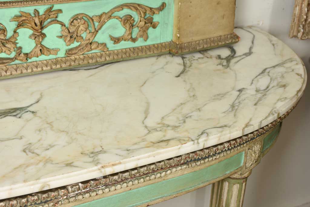 Style-defining mirror with original mercury glass