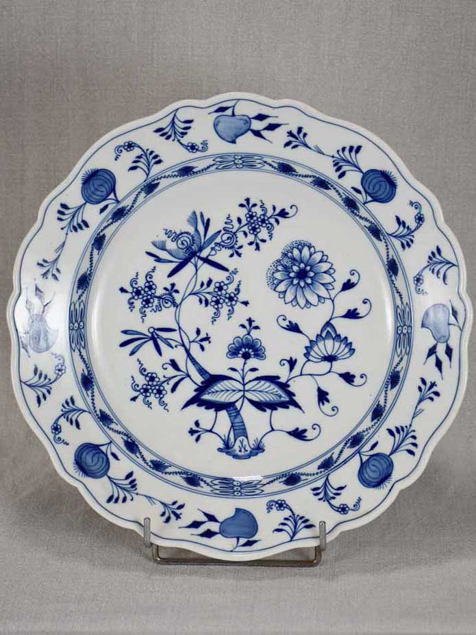 Two rare Meissen serving platters from the eighteenth-century