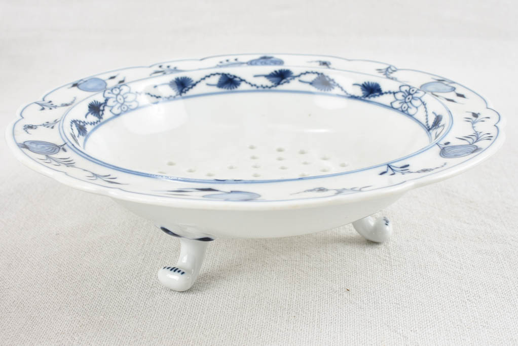 Historic Meissen-Oignon dinner and dessert plates