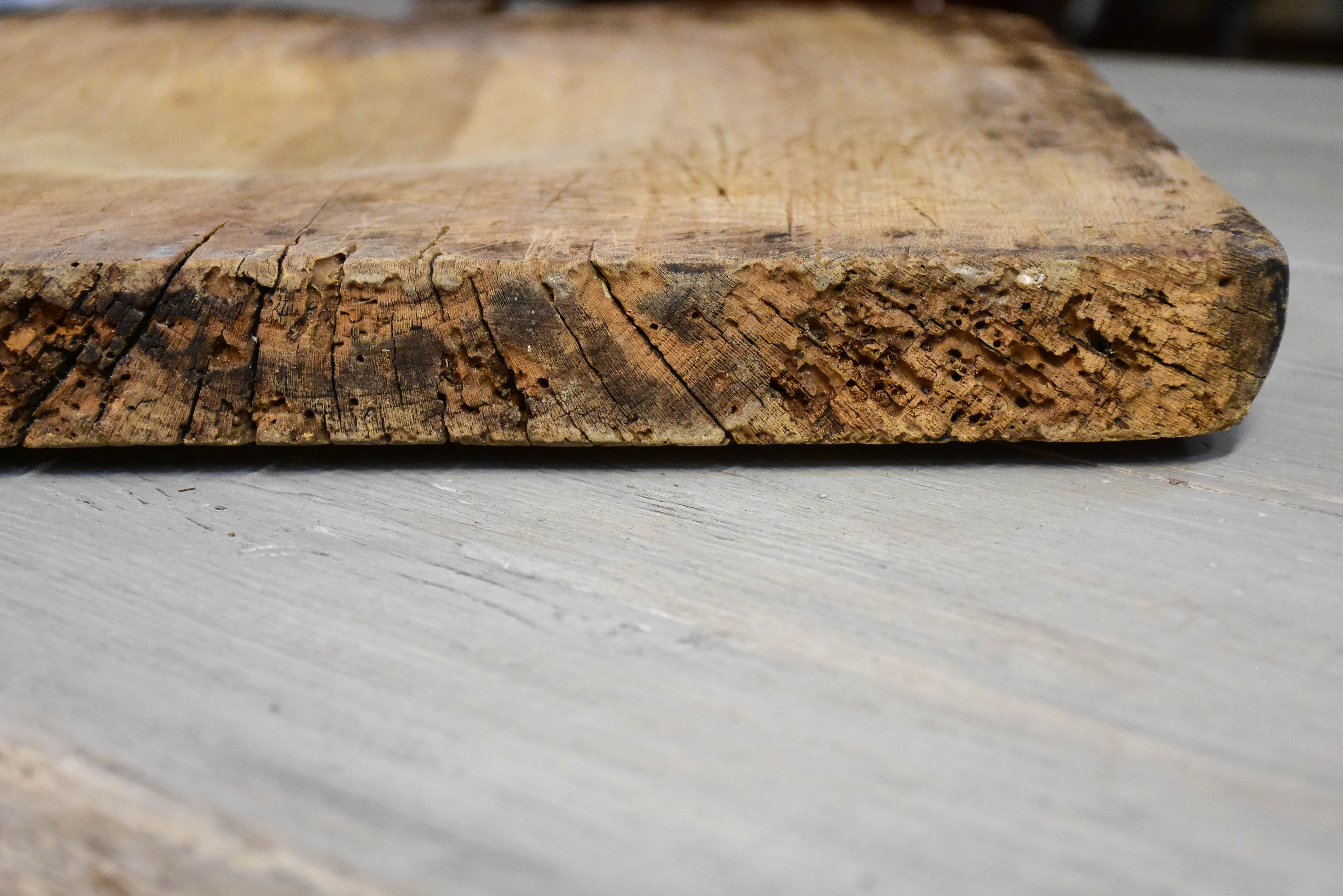 Rustic French cutting board with rounded edges