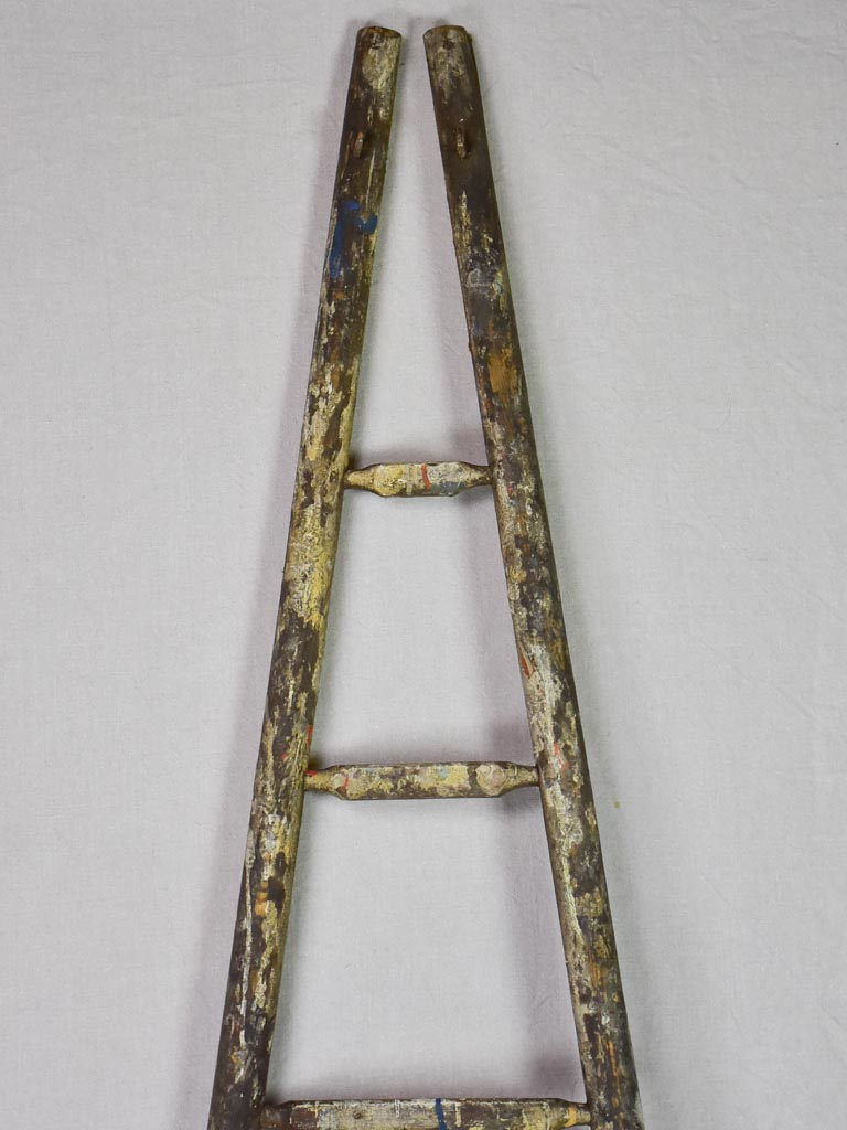 19th century French harvest ladder with broad base and narrow top 92¼"