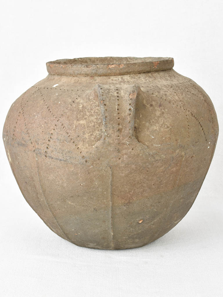 Late 18th / early 19th century pot - Garos et Bouillon 13¾"