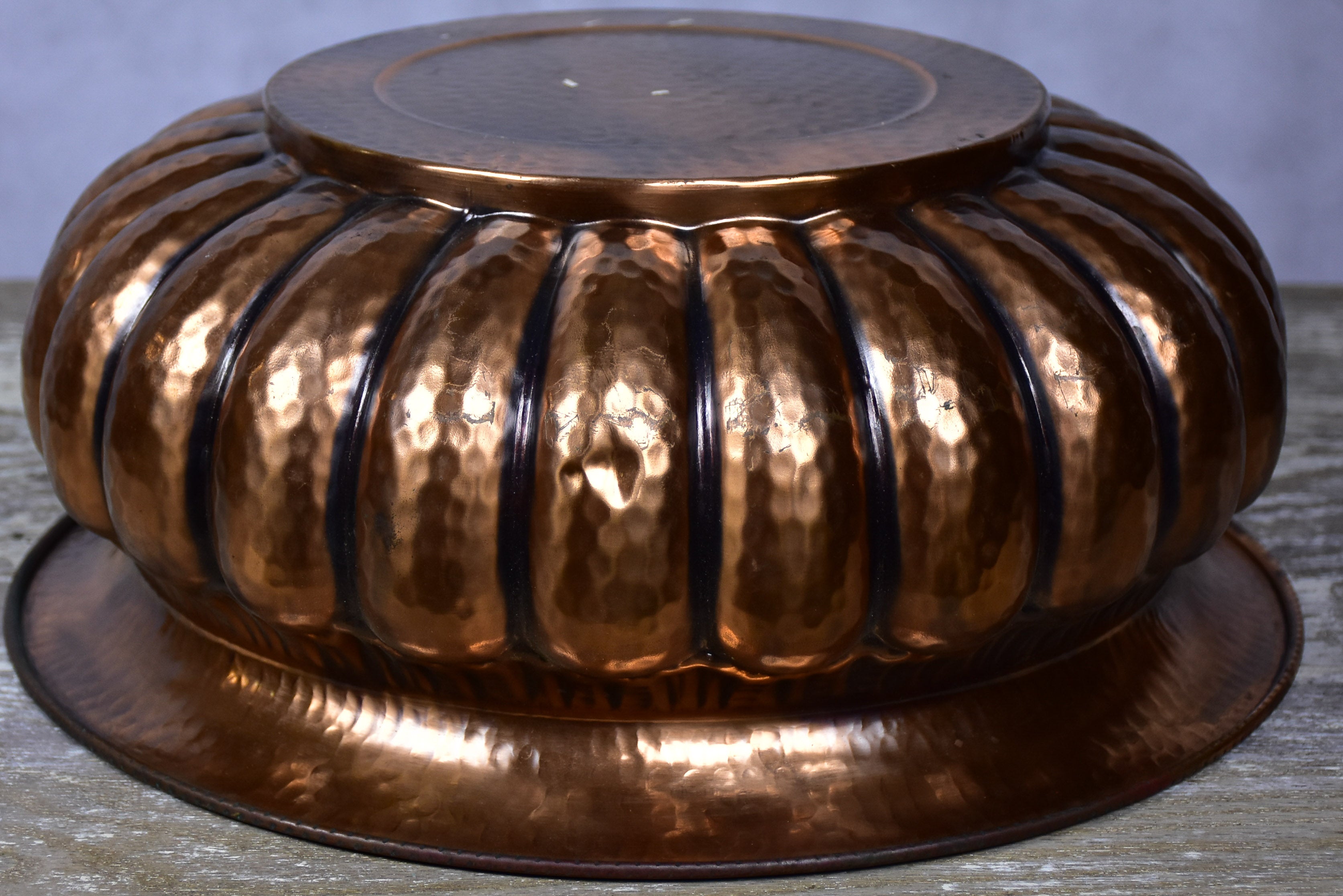 Vintage hammered copper bowl / plant stand