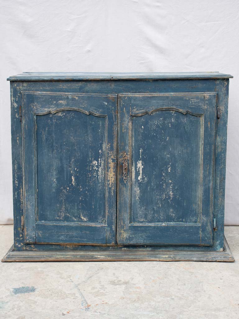 Louis XV buffet with navy blue patina