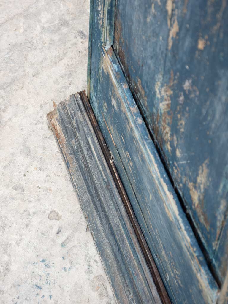 Louis XV buffet with navy blue patina