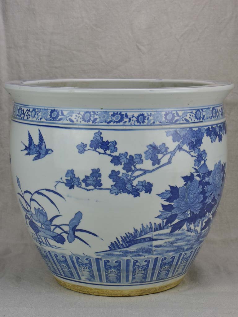 Mid-century blue and white Chinoiserie flower pot 14¼"
