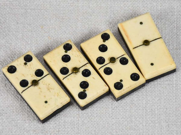 Nineteenth-century giftworthy ivory dominoes