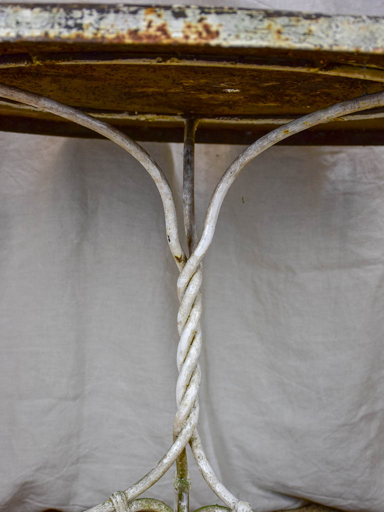 Round antique French garden table