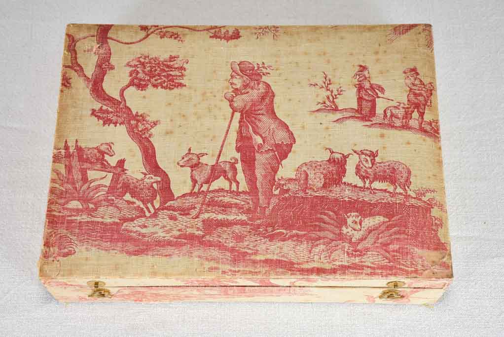 Small 19th-century French jewelry and letter box covered in toile de jouy
