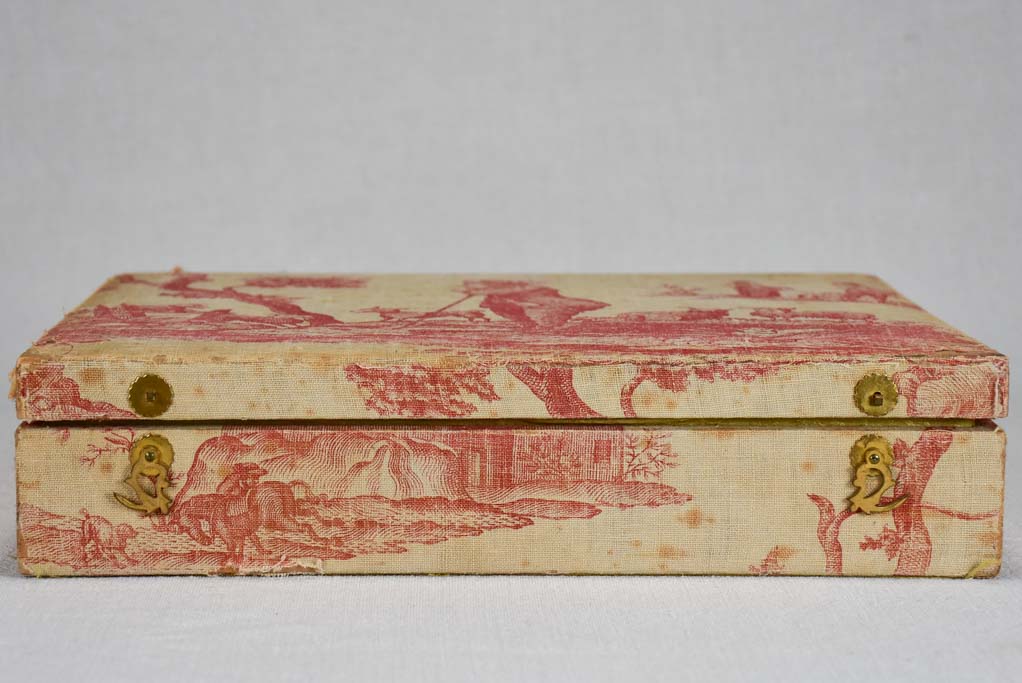 Small 19th-century French jewelry and letter box covered in toile de jouy