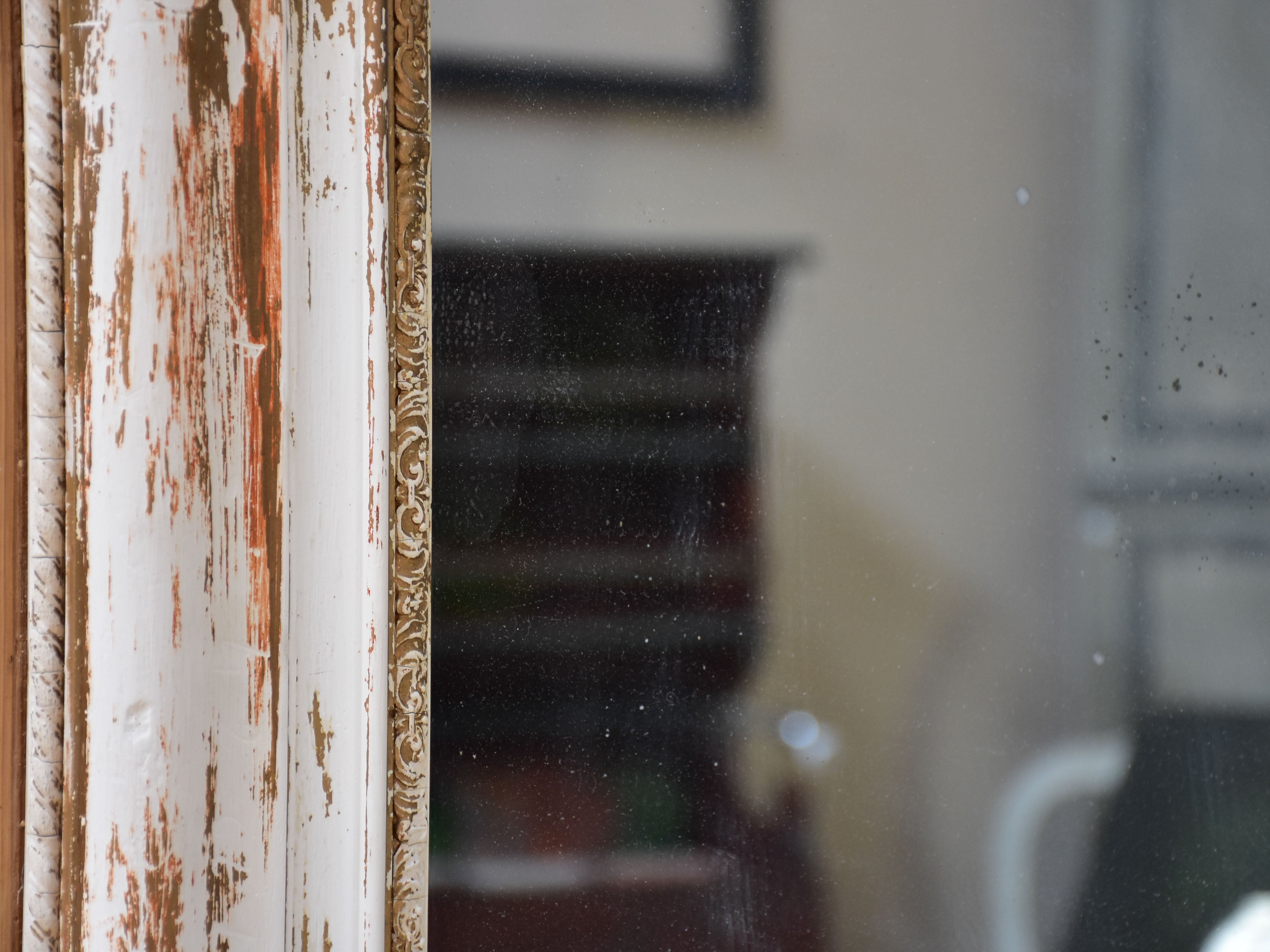 Extra-large mirror with white and gilded frame