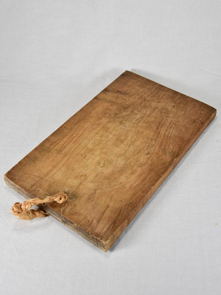 Rustic French cutting board with rope 11½" x 19¾"