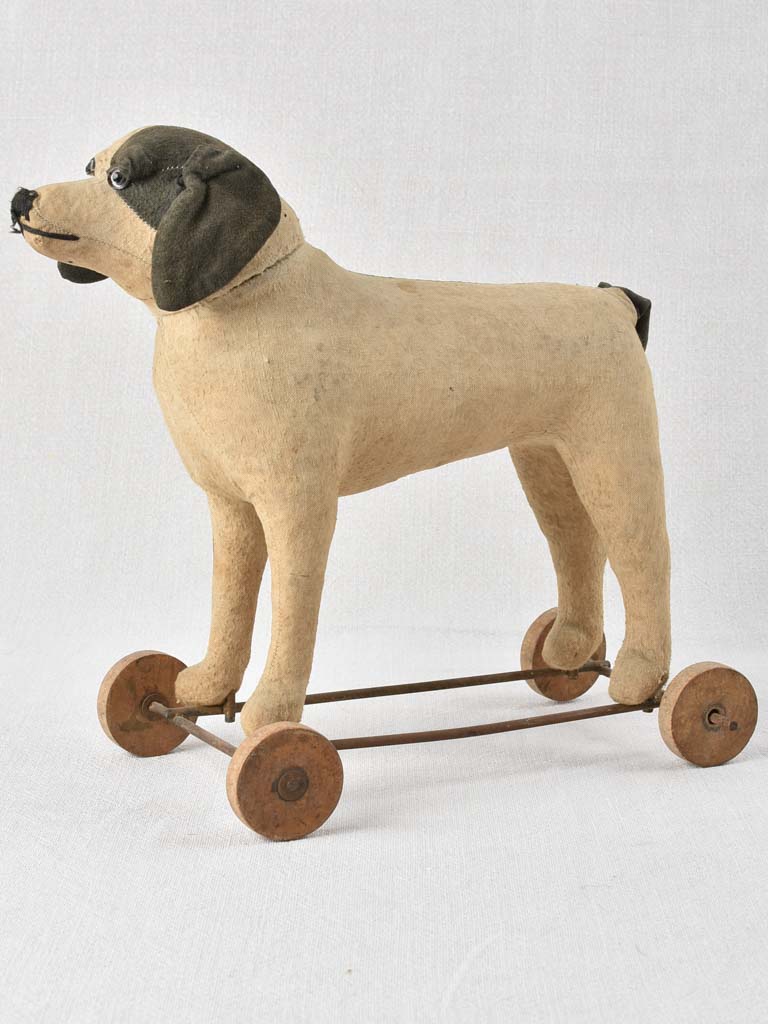 Late 19th century dog pull-toy - fabric