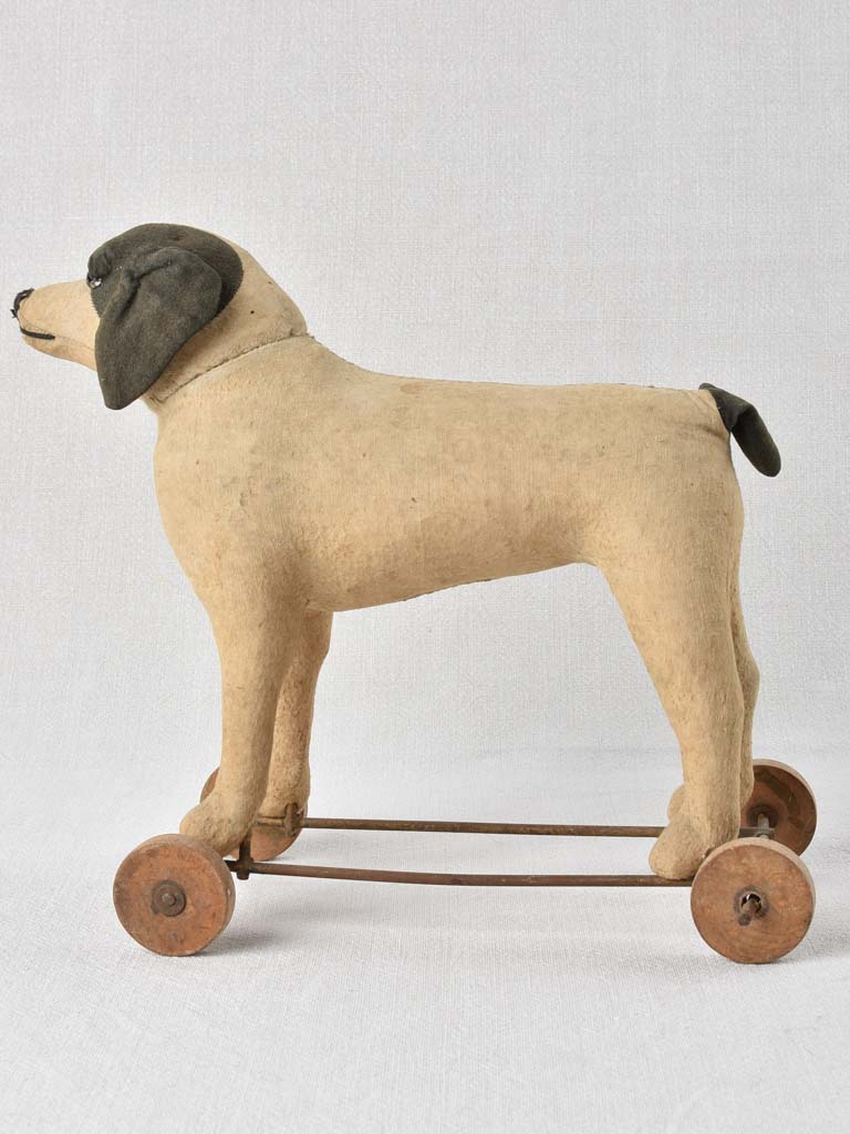 Late 19th century dog pull-toy - fabric