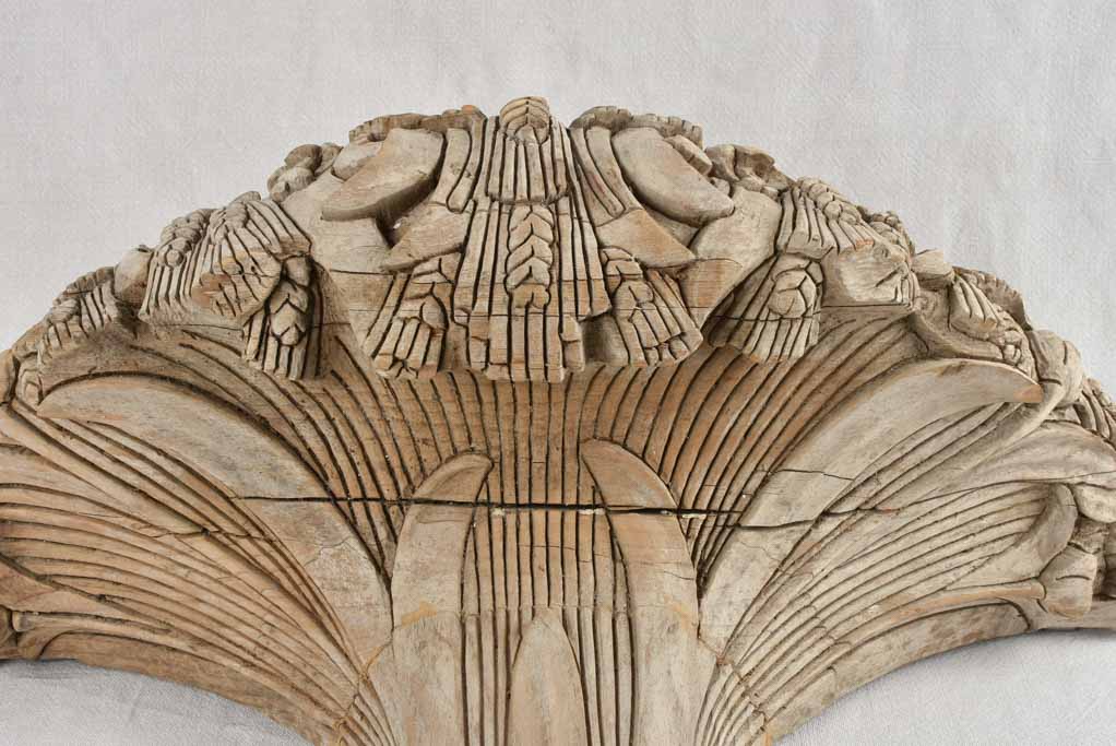 Refined antique linden console light